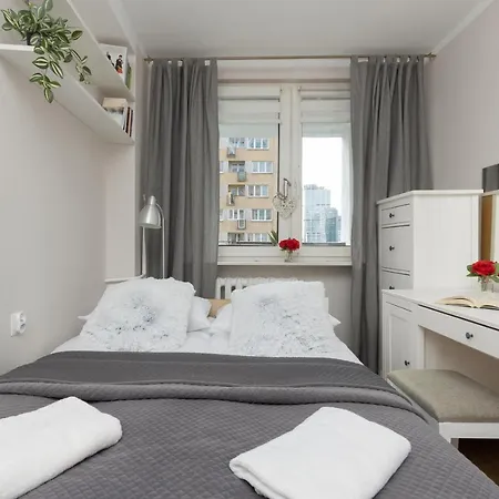 Pet-Friendly Apartment Panska With Ac By Noclegi Renters Варшава Екстер'єр фото
