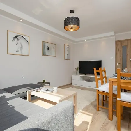 Pet-Friendly Apartment Panska With Ac By Noclegi Renters Варшава Екстер'єр фото